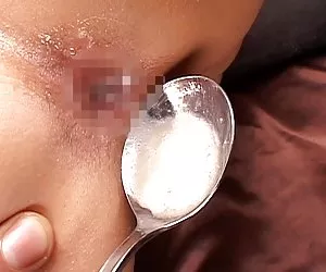  chica japonesa pedos anal creampie en una cuchara y se la come
