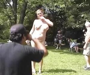 La diversión en una zona nudista rally de 4 xxx videos putas