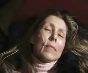 Los tratamientos faciales para mamá jovenes putas