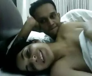 Paki  filmstar meera con capt.naveed !!... part2