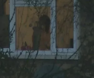 Ventana de voyeur buscar vídeos 3x