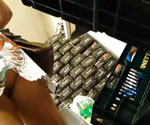 Milf upskirt supermercado parte. 1 videos d sexo anal
