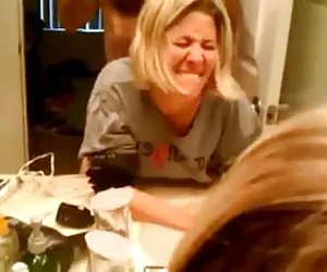 Milf se lo lleva hasta su culo perras videos xxx