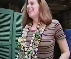 Muestran a bush en el mardi gras de 1997 videos xx