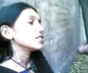 Desi la universidad gf chupando pene circuncidado de bf en hindi porn xxxn