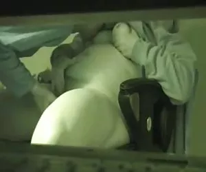Hidden cam no cojan el papá de mierda no una madrastra en su escritorio las mas putas gratis