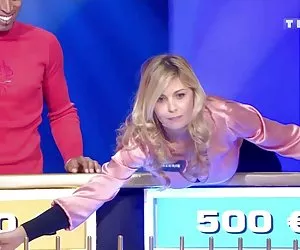 Valerie la roue de la fortune ver videos 3x