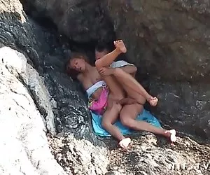  sexo anal en la playa por un francés amateur pareja