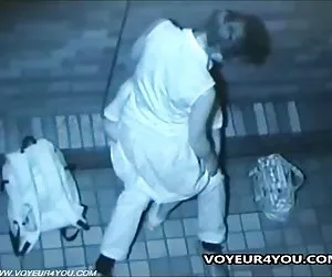 Sexo  al aire libre parejas follando tarde en la noche