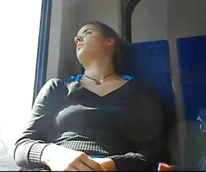  tren de upskirt