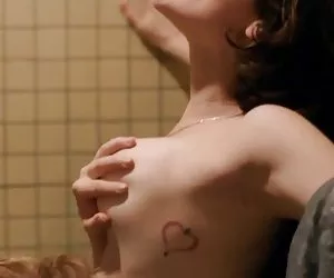 Laura prepon, natasha lyonne - naranja es el nuevo negro ver mujeres desnudas