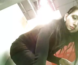  chava grabada probandose ropa 1