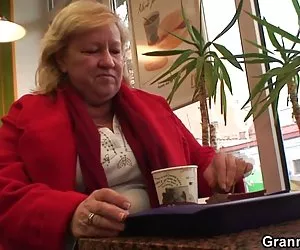 Hambrientas de polla a la abuela se golpeó videos chicas desnudas gratis