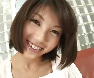 Big peliculas porno gratis titty azumi juega con sus grandes tetas y su peludo