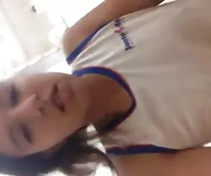 La  belleza se burlan de