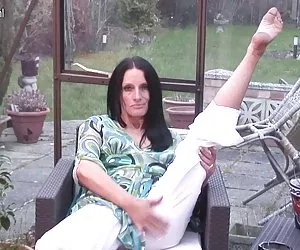 Viejo británico de la abuela consigue su coño todo mojado porno y putas