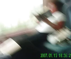 Tren de la masturbación en la parte delantera de 2 mujer porno pitas