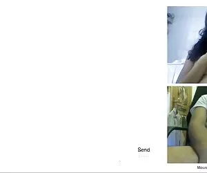 Omegle - reino unido peludo adolescente muestra su cuerpo muyzorras porno