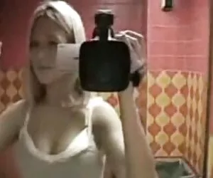 Masturbándose  en público resto.