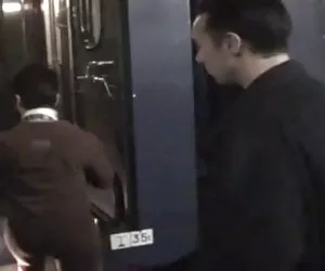 Sofía madura ins medias analfucked en un tren videos porbo