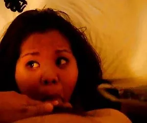 Asiático, puta, chupa y recibe el semen en su cara xxx putas calientes