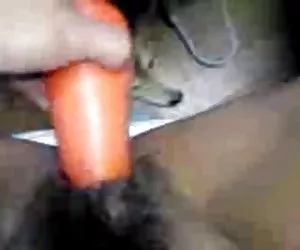 Sin  censura, material de aficionado utiliza para masturbarse