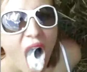  amateur al aire libre, garganta profunda y jugar con semen
