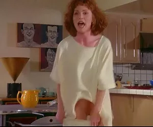  julianne moore - atajos - expuestos bush y el culo expuesto