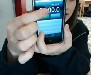 Se puede ver que ella corre inlibrary en 02:58 ? mujeres puttas