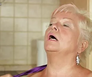 Real de la abuelita está hambriento de una buena cogida videos deputas