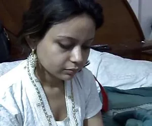 Sexy paki saira khan tener caseras de sexo con su esposo chicas putas videos gratis