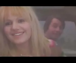 La desnudez en el clásico de la película francesa 'no hay problema' (1975) porno video porno