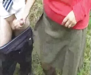  al aire libre en el parque con un par conocí